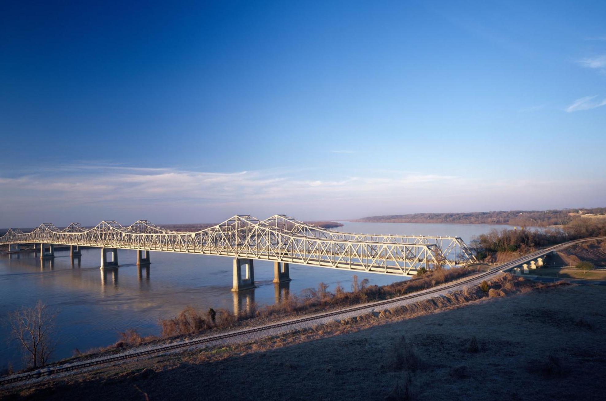 The Bridges Hotel Natchez Exterior foto